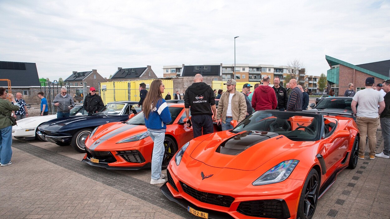 Opening Stingray '82